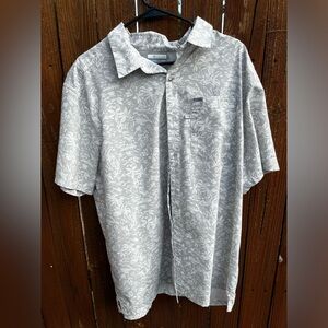 Men’s PFG button down